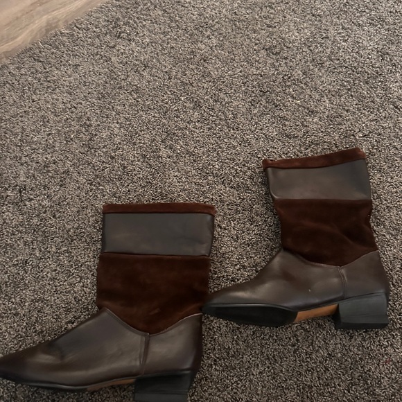 Woman’s Brown Leather & Suede Mid Calf Boots Pointed Toe Made in Spain Size 8.5 - Picture 3 of 9